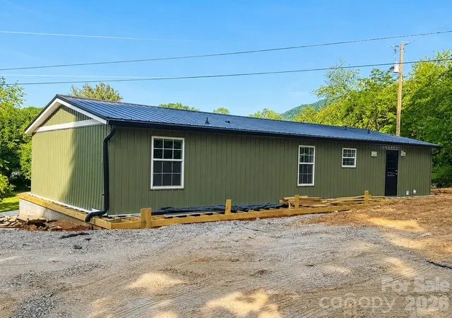 Photo 2 of Single family home for sale at 99999 Jason Case Dr #1B, Candler, NC 28715 | MLS# 4389412 | Listing updated on 2026-09-30