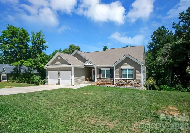 1st image of 122 Windstone Dr, Troutman, NC 28166 | MLS# 4389418