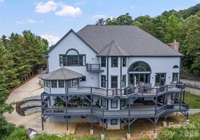 Photo 4 of Single family home for sale at 9 Perrion Ave, Weaverville, NC 28787 | MLS# 4389434 | Listing updated on 2026-09-21