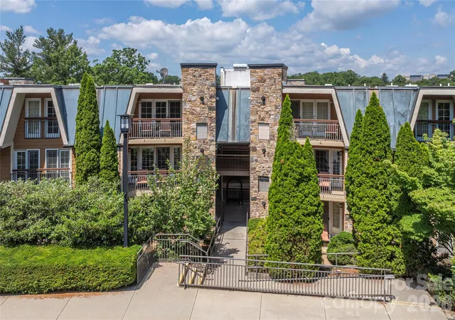1st image of 222 Bowling Park Rd, Asheville, NC 28803 | MLS# 4389435