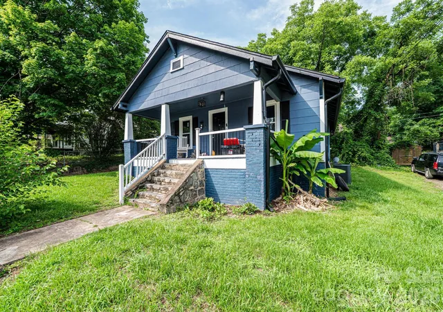 3rd image of 224 Broadway St Nw, Lenoir, NC 28645 | MLS# 4389505