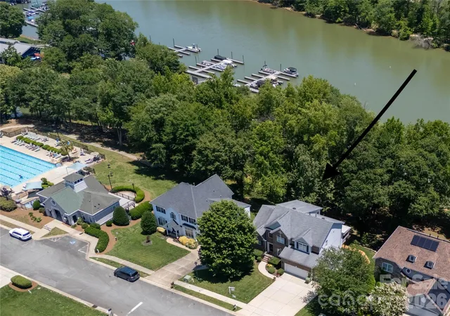 Homes for sale in Mount Holly, NC | 152 Lighthouse Rd, Mount Holly, NC 28120 | MLS# 4389508