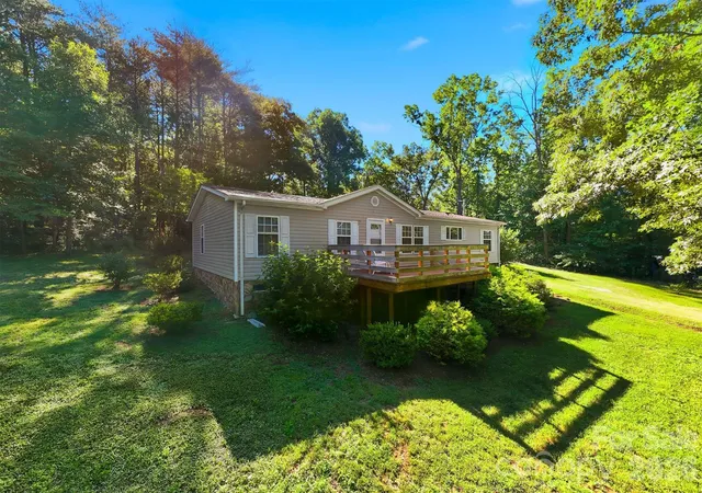 Photo 1 of Single family home for sale at 3991 Silver Crk Ter, Morganton, NC 28655 | MLS# 4389533 | Listing updated on 2026-08-27