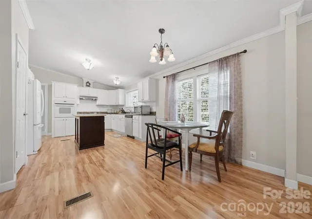 Photo 4 of Single family home for sale at 3991 Silver Crk Ter, Morganton, NC 28655 | MLS# 4389533 | Listing updated on 2026-08-27