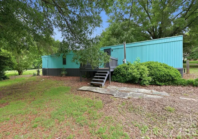 Photo 2 of Single family home for sale at 517 & 513 Cox Rd, Salisbury, NC 28146 | MLS# 4389562 | Listing updated on 2026-09-23