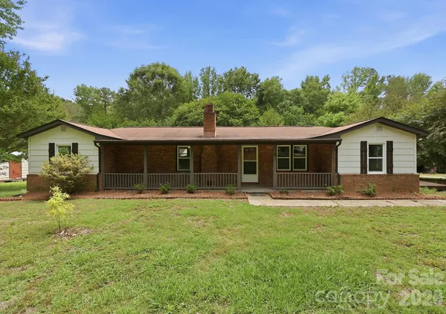 Photo 3 of Single family home for sale at 517 & 513 Cox Rd, Salisbury, NC 28146 | MLS# 4389562 | Listing updated on 2026-09-23