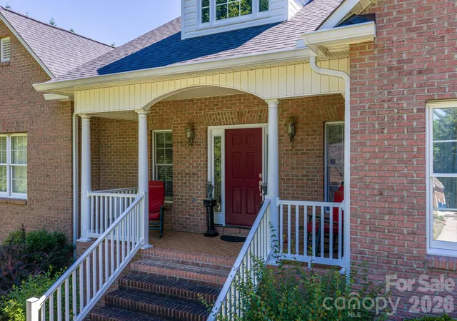 3rd image of 170 Windsor Dr, Taylorsville, NC 28681 | MLS# 4389564