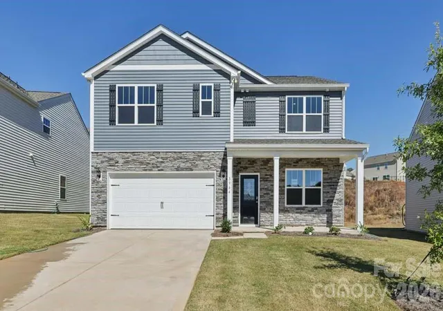 Photo 1 of Single family home for sale at 109 Lakeside Ridge Way, Mooresville, NC 28117 | MLS# 4389576 | Listing updated on 2026-09-06