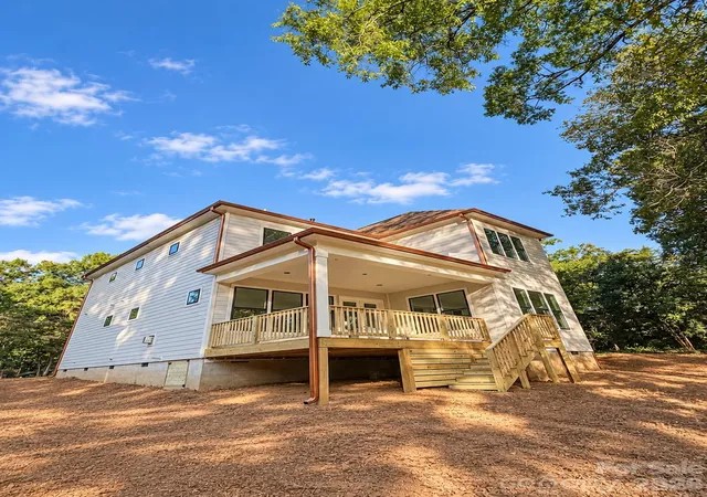 Photo 2 of Single family home for sale at 7207 Benita Dr, Charlotte, NC 28212 | MLS# 4389589 | Listing updated on 2026-10-28