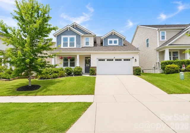 Photo 2 of Single family home for sale at 16033 Fieldstone Tr, Charlotte, NC 28278 | MLS# 4389592 | Listing updated on 2026-08-30