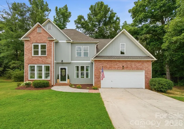 Photo 2 of Single family home for sale at 116 Scottie Ct, Rock Hill, SC 29730 | MLS# 4389595 | Listing updated on 2026-09-27