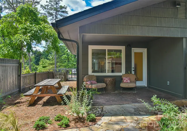 3rd image of 351 Windsor Rd, Asheville, NC 28804 | MLS# 4389597