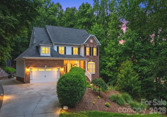 Single family home for sale at 5780 Crown Ter, Hickory, NC 28601 | MLS# 4389606