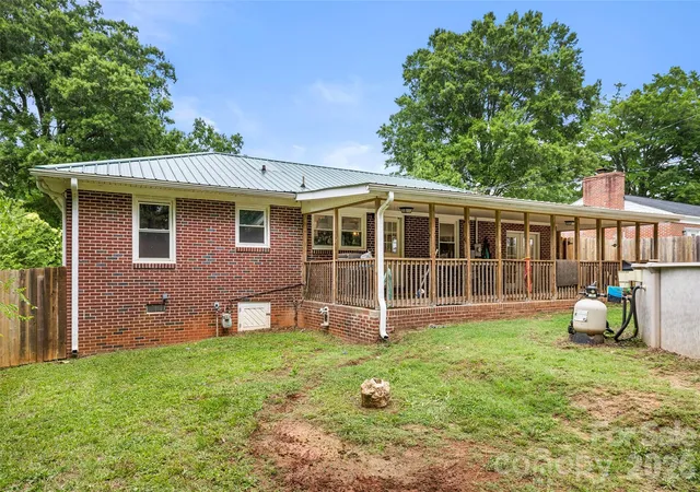 Homes for sale in Chester, SC | 107 Hardin St, Chester, SC 29706 | MLS# 4389609
