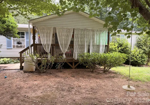 Photo 1 of Single family home for sale at 115 Stampede Dr, Statesville, NC 28625 | MLS# 4389614 | Listing updated on 2026-07-29