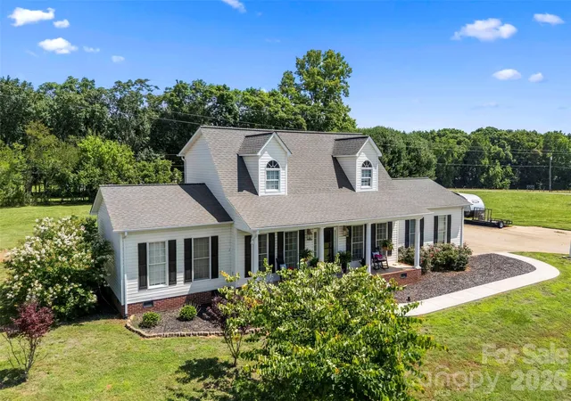 Homes for sale in Shelby, NC | 113 Ocean Dr, Shelby, NC 28152 | MLS# 4389617
