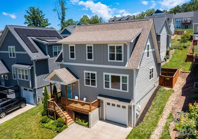 1st image of 32 Greenwood Fields Dr, Asheville, NC 28804 | MLS# 4389638
