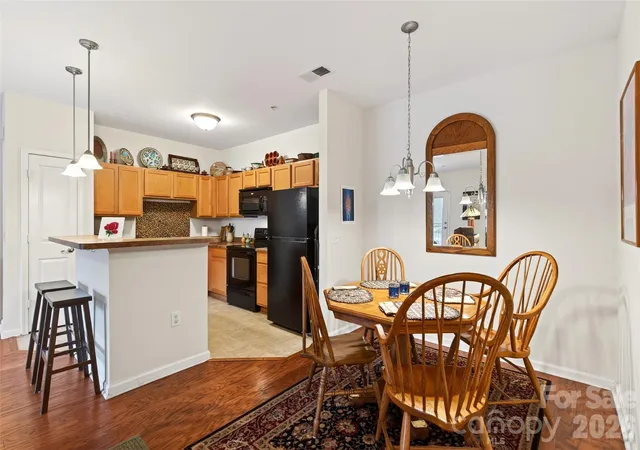 4th image of 202 Brickton Vlg Cir, Fletcher, NC 28732