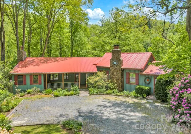Photo 1 of Single family home for sale at 1590 Shulls Ml Rd, Boone, NC 28607 | MLS# 4389715 | Listing updated on 2026-07-29