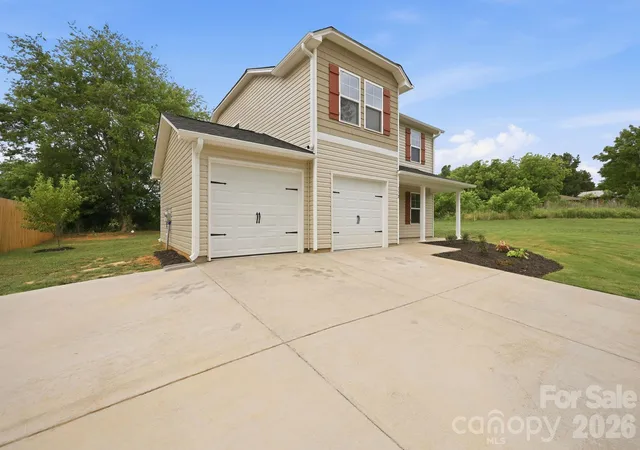 Photo 3 of Single family home for sale at 132 Billy Goat Ct, Lexington, NC 27292 | MLS# 4389805 | Listing updated on 2026-08-25