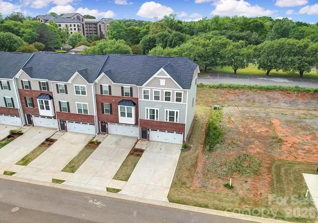 4th image of 2528 Grantham Pl Dr, Fort Mill, SC 29715 | MLS# 4389820
