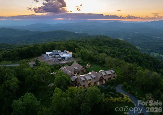 48th image of 93 N Snow Ridge Dr, Hendersonville, NC 28792 | MLS# 4389841