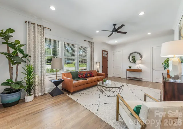 Photo 3 of Single family home for sale at 1301 Catawba Ave, Charlotte, NC 28205 | MLS# 4389843 | Listing updated on 2026-10-02