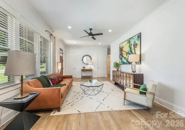 Photo 4 of Single family home for sale at 1301 Catawba Ave, Charlotte, NC 28205 | MLS# 4389843 | Listing updated on 2026-10-02