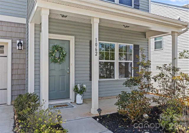 Photo 3 of Single family home for sale at 1062 River Hvn Ave Sw, Concord, NC 28025 | MLS# 4389846 | Listing updated on 2026-09-05