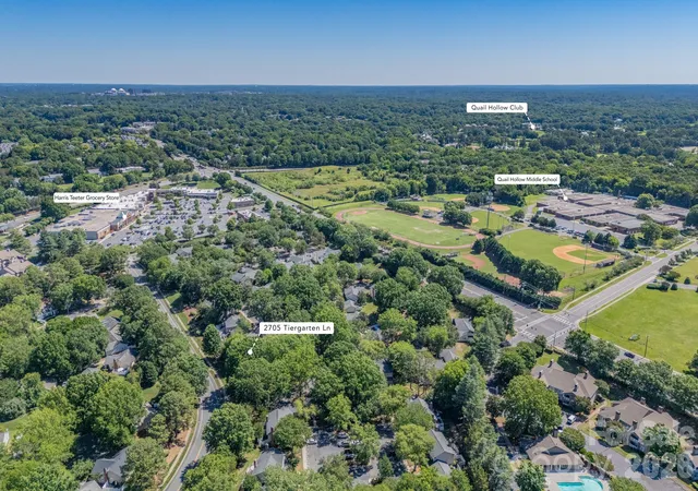 4th image of 2705 Tiergarten Ln, Charlotte, NC 28210