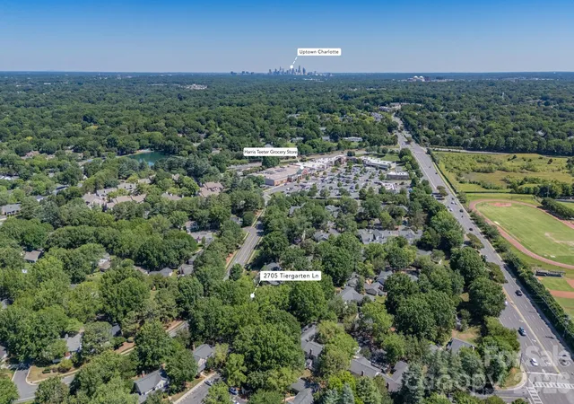 5th image of 2705 Tiergarten Ln, Charlotte, NC 28210