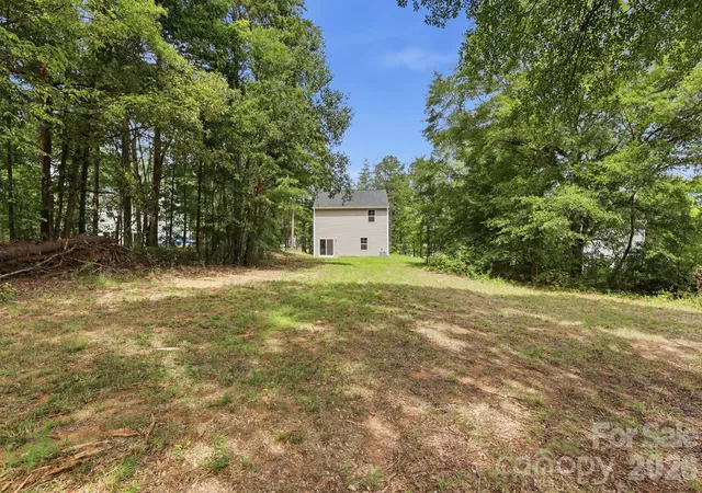 Photo 3 of Single family home for sale at 837 Old Mountain Rd, Statesville, NC 28677 | MLS# 4389880 | Listing updated on 2026-08-24