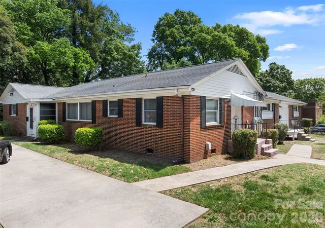Photo 2 of Single family home for sale at 301 N Fulton St, Salisbury, NC 28144 | MLS# 4389893 | Listing updated on 2026-06-20