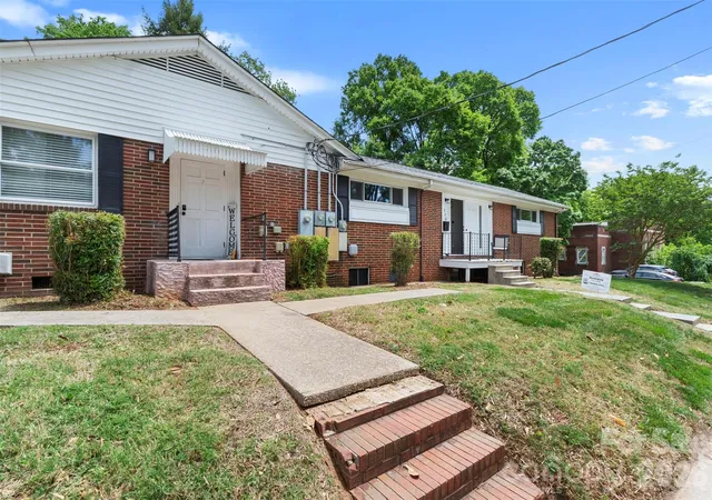 Photo 4 of Single family home for sale at 301 N Fulton St, Salisbury, NC 28144 | MLS# 4389893 | Listing updated on 2026-06-20