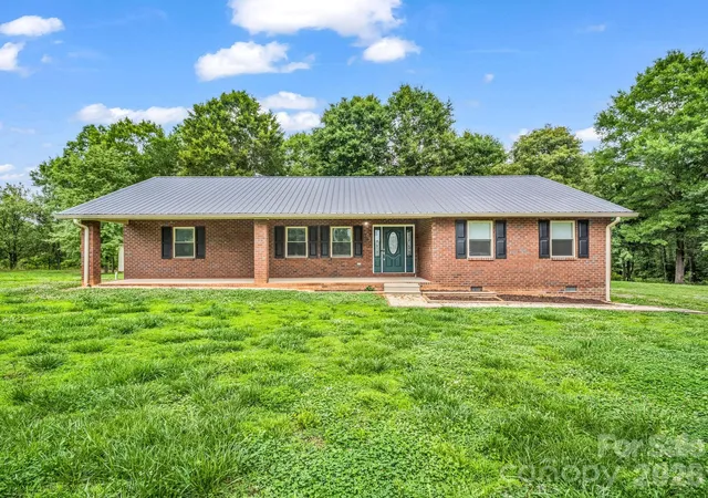2nd image of 103 Ross Rd, Shelby, NC 28150 | MLS# 4389907
