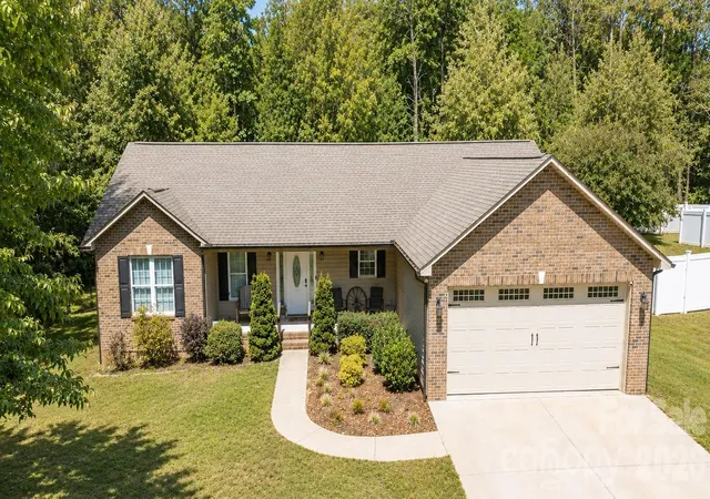 Homes for sale in Denver, NC | 6825 Forney Hill Rd, Denver, NC 28037 | MLS# 4389919