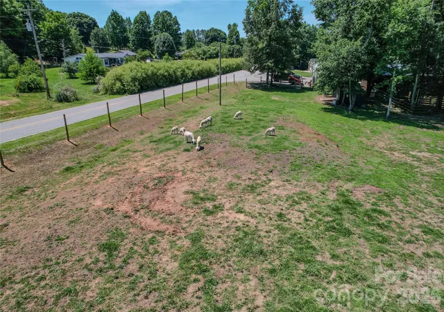 3rd image of 212 Turner Rd, Rutherfordton, NC 28139 | MLS# 4389940