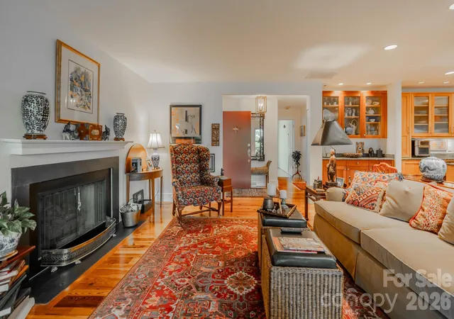 5th image of 77 Chestnut St, Tryon, NC 28782