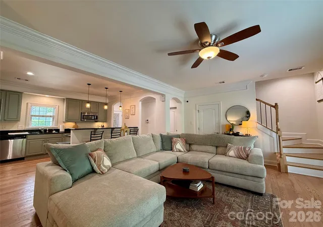 Listing Photo 4 - Condo for sale in building located at 4417 Kathleen Ct, Charlotte, NC 28217