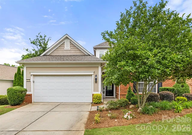 Photo 2 of Single family home for sale at 52224 Longspur Ln, Fort Mill, SC 29707 | MLS# 4390004 | Listing updated on 2026-10-20