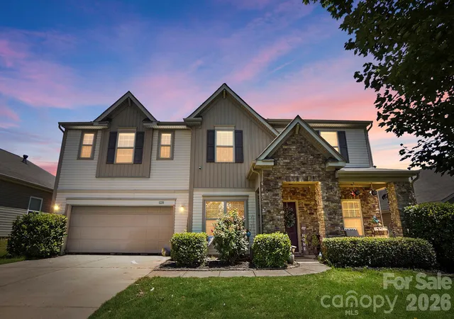 Homes for sale in Matthews, NC | 1231 Tranquil Falls Ln, Matthews, NC 28104 | MLS# 4390009