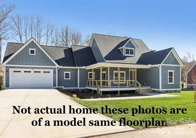 2nd image of 119 Haywood Xing Dr, Hendersonville, NC 28791 | MLS# 4390015