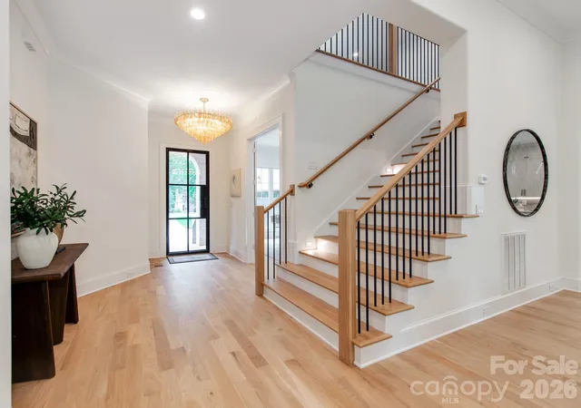 Photo 2 of Mansion for sale at 4627 Water Oak Rd, Charlotte, NC 28211 | MLS# 4390042 | Listing updated on 2026-09-05