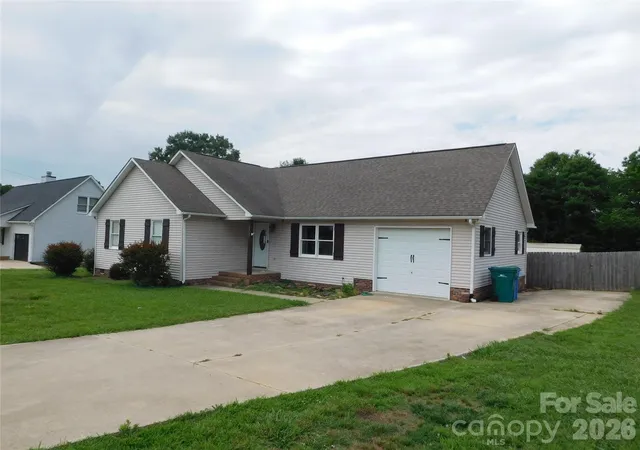 Homes for sale in Albemarle, NC | 2707 Plantation Wy, Albemarle, NC 28001 | MLS# 4390049
