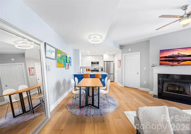 3rd image of 718 W Trade St, Charlotte, NC 28202