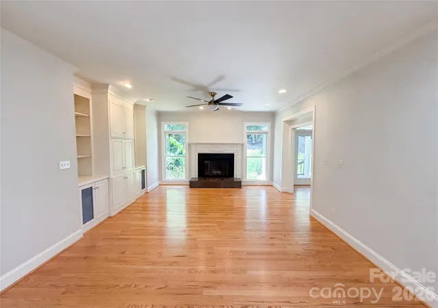 Photo 3 of Single family home for sale at 5309 Lancelot Dr, Charlotte, NC 28270 | MLS# 4390169 | Listing updated on 2026-10-01
