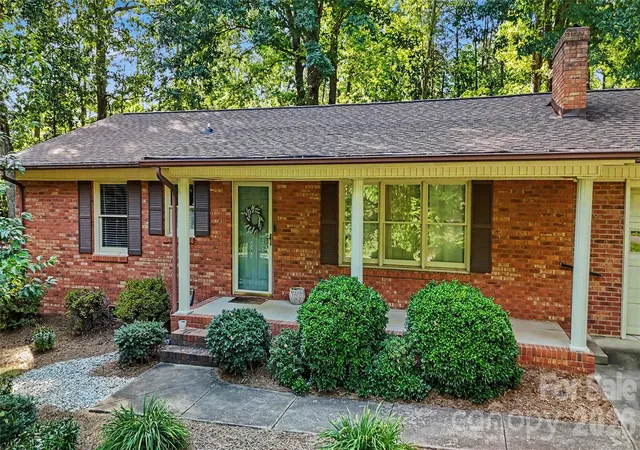 Homes for sale in Statesville, NC | 213 Bostian Lake Rd, Statesville, NC 28677 | MLS# 4390171