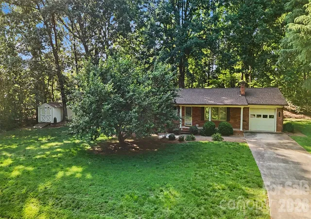 Homes for sale in Statesville, NC | 213 Bostian Lake Rd, Statesville, NC 28677 | MLS# 4390171