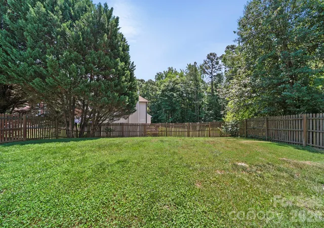 26th image of 3124 Arklow Rd, Charlotte, NC 28269 | MLS# 4390185