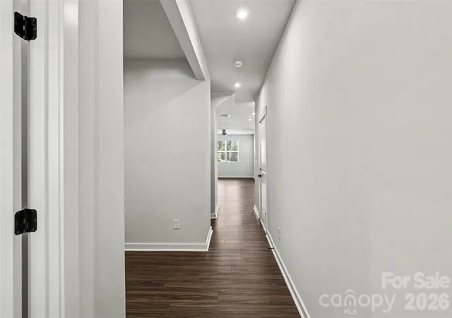 Photo 3 of Townhouse for sale at 9521 Munsing Dr, Charlotte, NC 28269 | MLS# 4390189 | Listing updated on 2026-09-17